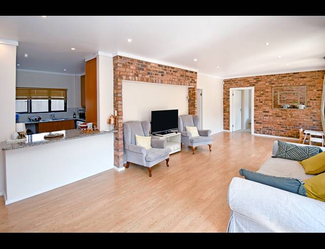 2 BEDROOM APARTMENT FOR SALE IN MORNINGSIDE